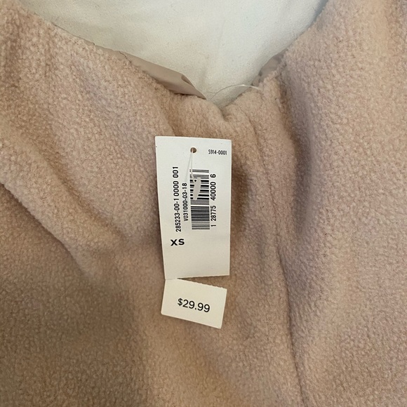 Brand NWT old navy Pink puffer vest - Picture 2 of 5